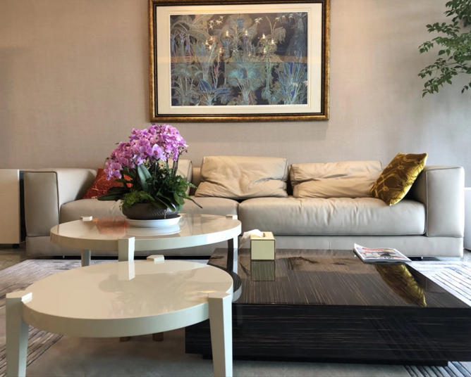 how interior designers can add custom furniture to luxury projects